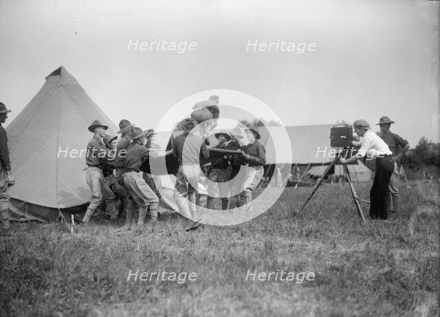 National Guard of D.C. - Field Tactics, 1915. Creator: Harris & Ewing.