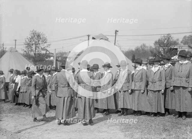 Woman's National Service School, Under Woman's Section, Navy League, Review, 1916. Creator: Harris & Ewing.