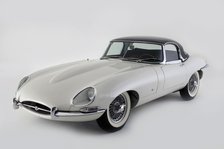 Jaguar E type 1961. Artist: Simon Clay.