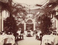 Willard Hotel - dining room, between 1910 and 1910. Creator: Frances Benjamin Johnston.