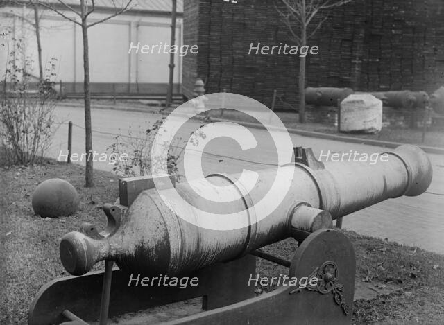 Navy Yard, U.S., Washington, 1917. Creator: Harris & Ewing.