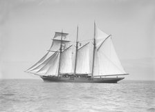 Auxiliary sailing ship 'Garina' under sail, 1911. Creator: Kirk & Sons of Cowes.