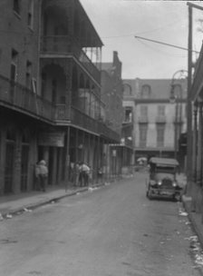 Street scene, New Orleans, between 1920 and 1926. Creator: Arnold Genthe.