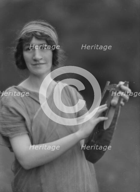 Brown, Lugersoll, Mrs., 1913. Creator: Arnold Genthe.