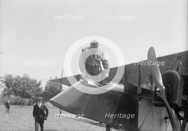 Curtiss Airplane Tests And Demonstrations; Twin Engine Biplane, Potomac Park, 1916. Creator: Harris & Ewing.