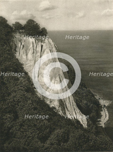 'Rugen - Konigsstuhl', 1931. Artist: Kurt Hielscher.