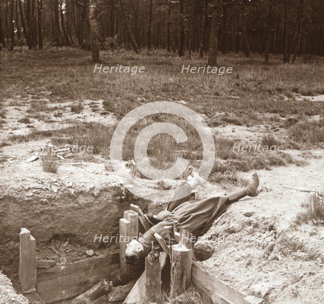 Body of dead soldier, Argonne, northern France, c1914-c1918. Artist: Unknown.