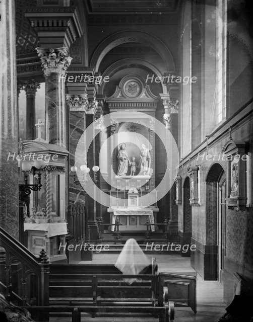 Interior of St Mary Moorfields, Finsbury Circus, London, c1870-c1900. Artist: York & Son