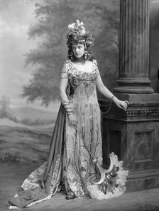 Mrs Algernon Bourke (1870-1967), née Guendoline Irene Emily Sloane-Stanley..., 1897. Creator: Photo studio Lafayette, London  .