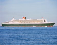 2004 Queen Mary II ocean liner. Artist: Unknown.