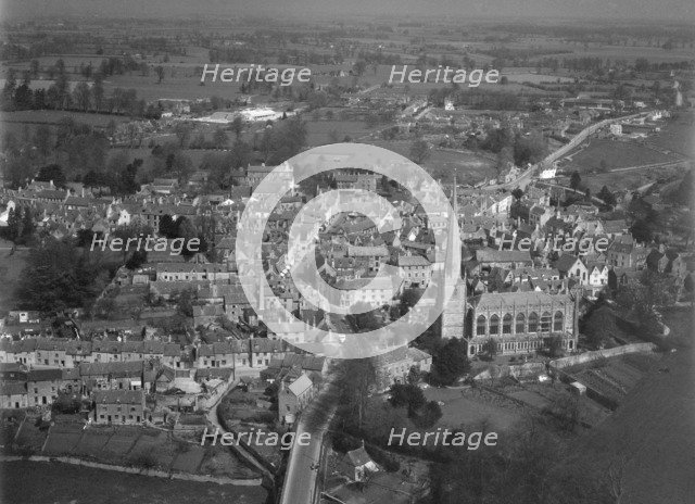 Tetbury, Cotswolds, Gloucestershire, 1952. Artist: Harold Wingham.