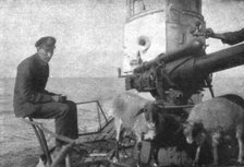 'A bord des sous-marins allemands; Ravitaillement en viande fraiche: deux moutons provenant..., 1918 Creator: Unknown.