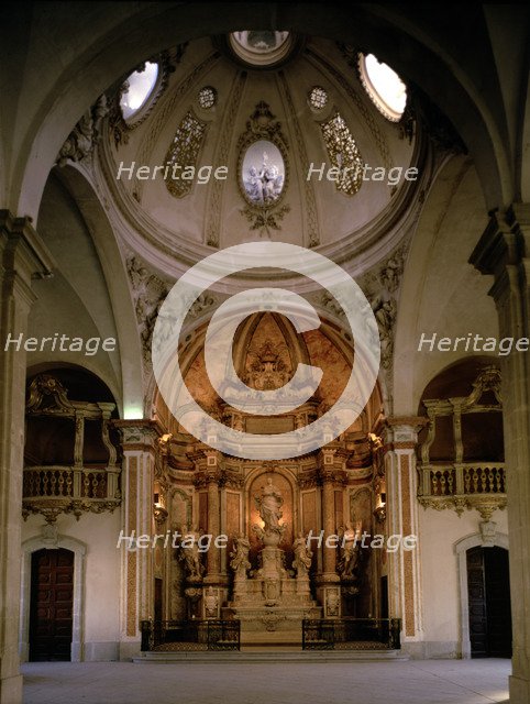University of Cervera. Chapel and main altar, by Jaime Padro i Cots (1777-1787).