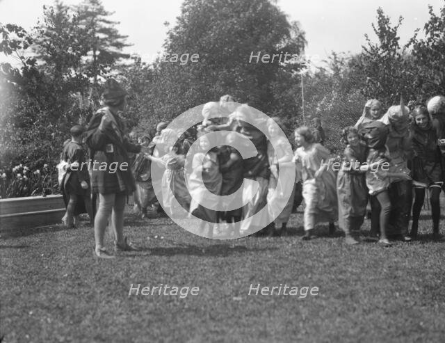 Theatrical performance at Dongan Hall, 1921 May 27. Creator: Arnold Genthe.