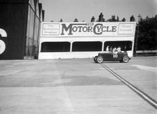 Lea-Francis 1496 cc at Brooklands. Artist: Bill Brunell.