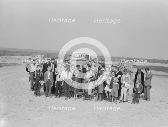 All the members of the congregation, Friends church (Quaker), Dead Ox Flat, Oregon, 1939. Creator: Dorothea Lange.