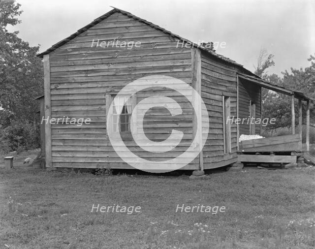 Home of Bud Fields, Alabama sharecropper, Hale County, Alabama, 1936. Creator: Walker Evans.