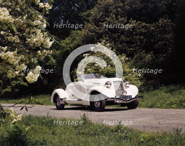 A 1935 Auburn 851 Speedster. Artist: Unknown