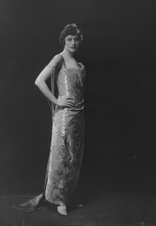 Mrs. Allan Lehman, portrait photograph, 1918 Dec. 31. Creator: Arnold Genthe.