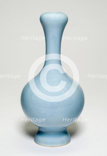 Bulbous-Shaped Vase and Dragon Design, Qing dynasty, Qianlong reign mark and period (1736-1795). Creator: Unknown.