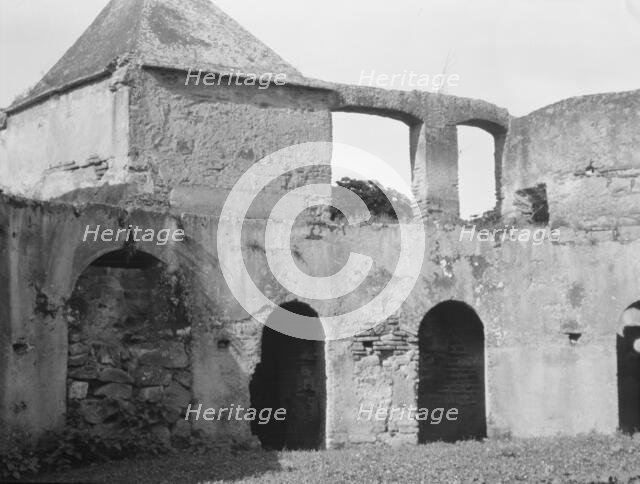 Travel views of Cuba and Guatemala, between 1899 and 1926. Creator: Arnold Genthe.