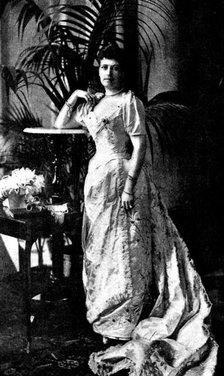 Lilian, Duchess of Marlborough, 1895. Creator: Russell & Sons.