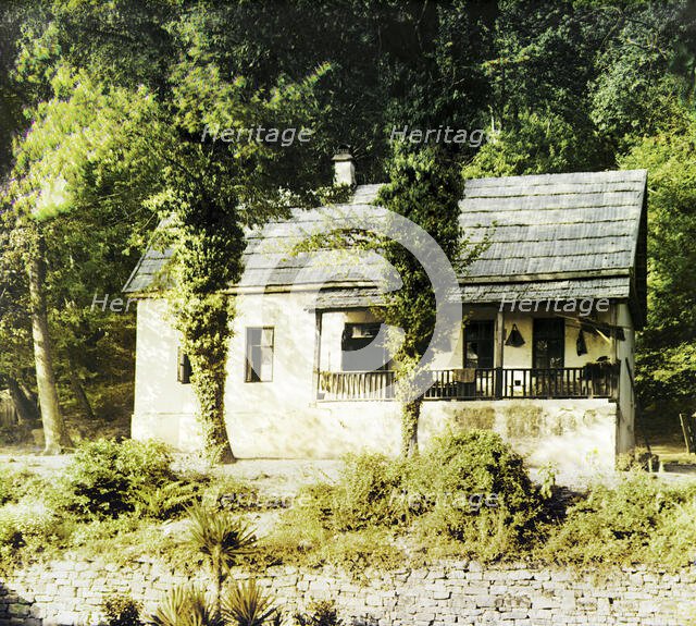 Home of Nikolai Savvich Abaz on his former estate Nidzhi, between 1905 and 1915. Creator: Sergey Mikhaylovich Prokudin-Gorsky.