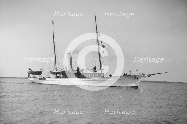 The steam yacht 'Aldebaran' under way, 1913. Creator: Kirk & Sons of Cowes.