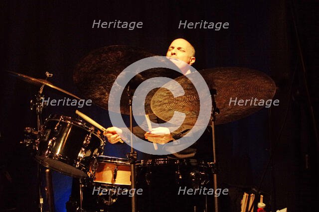 Asaf Sirkis, Emma Rawicz Quintet, Verdict Jazz Club, Brighton, East Sussex, 2022. Creator: Brian O'Connor.