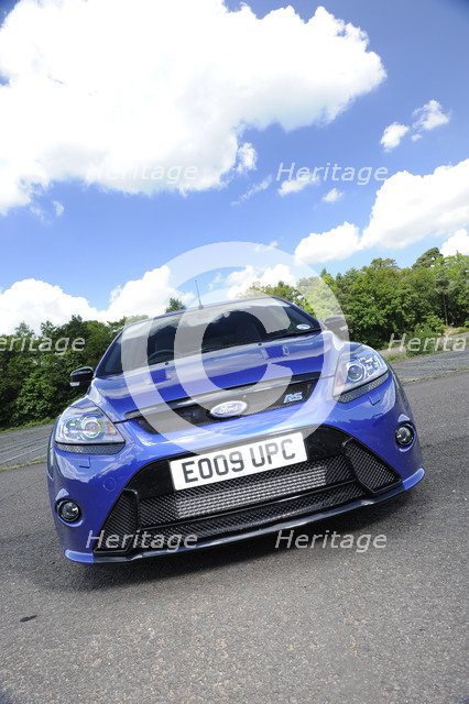 Ford Focus RS 2009. Artist: Simon Clay.