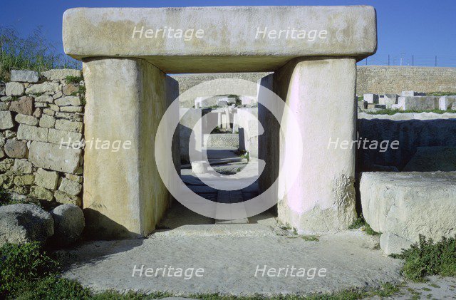 Tarxien temple on Malta, 3150 BC. Artist: Unknown