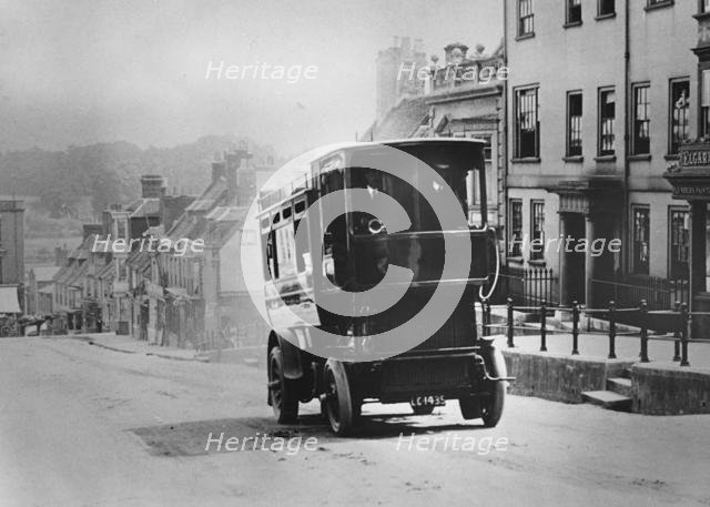 1905 Clarkson steam bus in Lymington High Street. Creator: Unknown.
