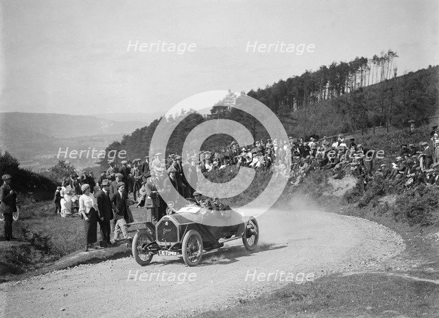 Gladiator 12hp competing in the South Wales Automobile Club Caerphilly Hillclimb 1913. Artist: Bill Brunell.