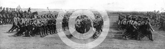 'Le President de la Republique en Russie; Le defile des troupes devant la tribune', 1914. Creator: Unknown.