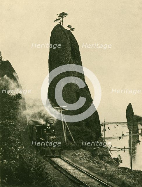 'A Picturesque Railway',  Creator: Underwood & Underwood.