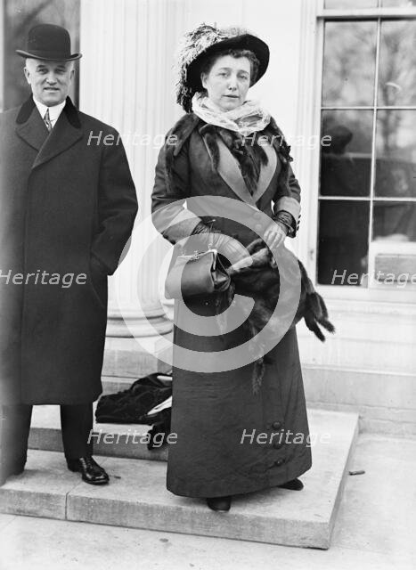 Mrs. William Fibian McKnight, 1913. Creator: Harris & Ewing.