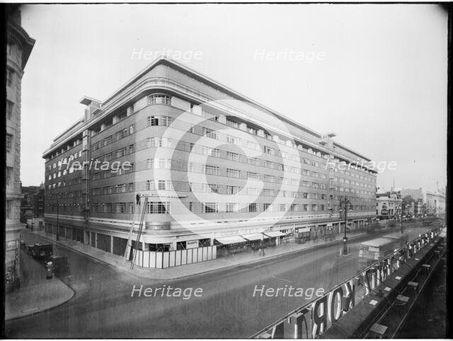 Mount Royal Hotel,  508 - 540 Oxford Street, Marylebone, Westminster, London, mid 20th century. Creator: Herbert Felton.