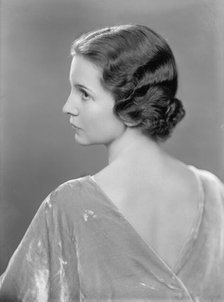 Dickey, Mary Wilson - Portrait, 1933. Creator: Harris & Ewing.