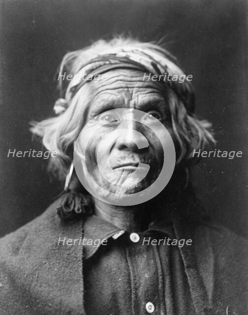 Wyemah, head-and-shoulders portrait, facing front, c1905. Creator: Edward Sheriff Curtis.