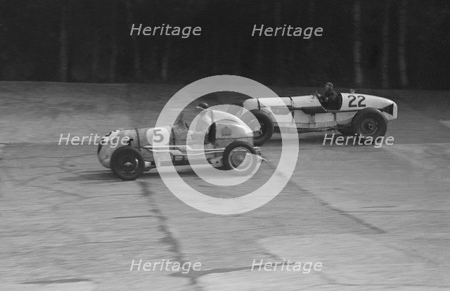MG and Bowler-Hofman Special competing in the BRDC 500 Mile Race, Brooklands, 1937. Artist: Bill Brunell.