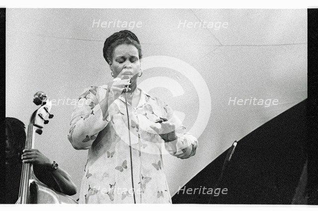 Dianne Reeves, Brecon, 2001.  Artist: Brian O'Connor.