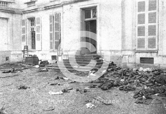 'Nos Chateaux au Pillage; Quelques aspects du Chateau du Gue a Tresmes, pres de Congis', 1914. Creator: Unknown.