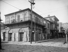Old Absinthe House, New Orleans, Louisiana, between 1900 and 1910. Creator: Unknown.