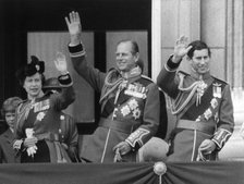 The Royal family wave from the balcony of Buckingham Palace, 16th June 1979.   Creator: Unknown.