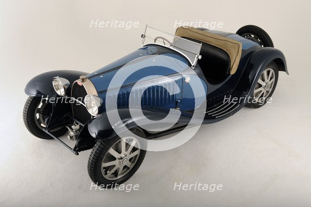 Bugatti type 55 1932. Artist: Simon Clay.
