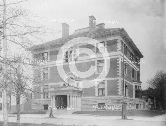 George S. Fraser House, R St. and Conn. Ave., N.W., Washington, D.C., between 1890 and 1950. Creator: Frances Benjamin Johnston.