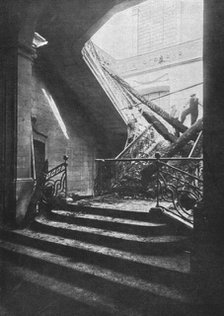 'Les destructions de monuments a Venise et a Reims; L'Hotel-Dieu de Reims', 1916. Creator: Unknown.