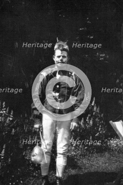 Edwin James as the fool, Bidford Morris Dancers, Redditch, Worcestershire, 2 June 1906.  Artist: Cecil Sharp