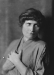 Corrigan, Joseph E., Mrs., portrait photograph, 1914 July 8. Creator: Arnold Genthe.
