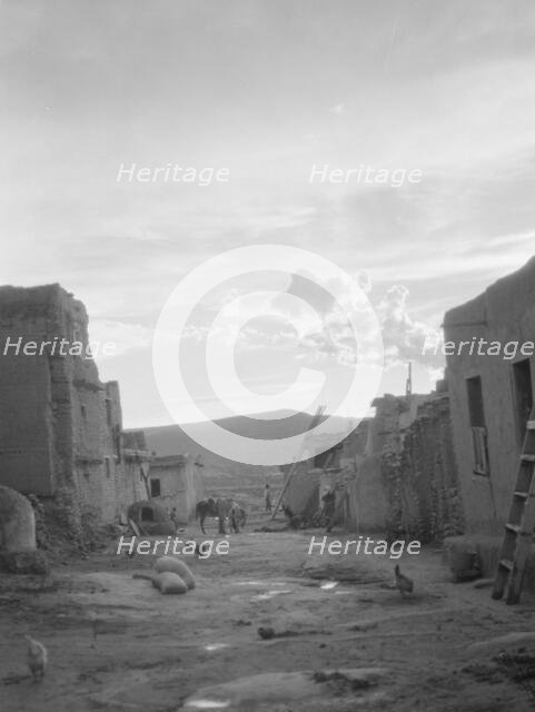 Acoma, New Mexico area views, between 1899 and 1928. Creator: Arnold Genthe.